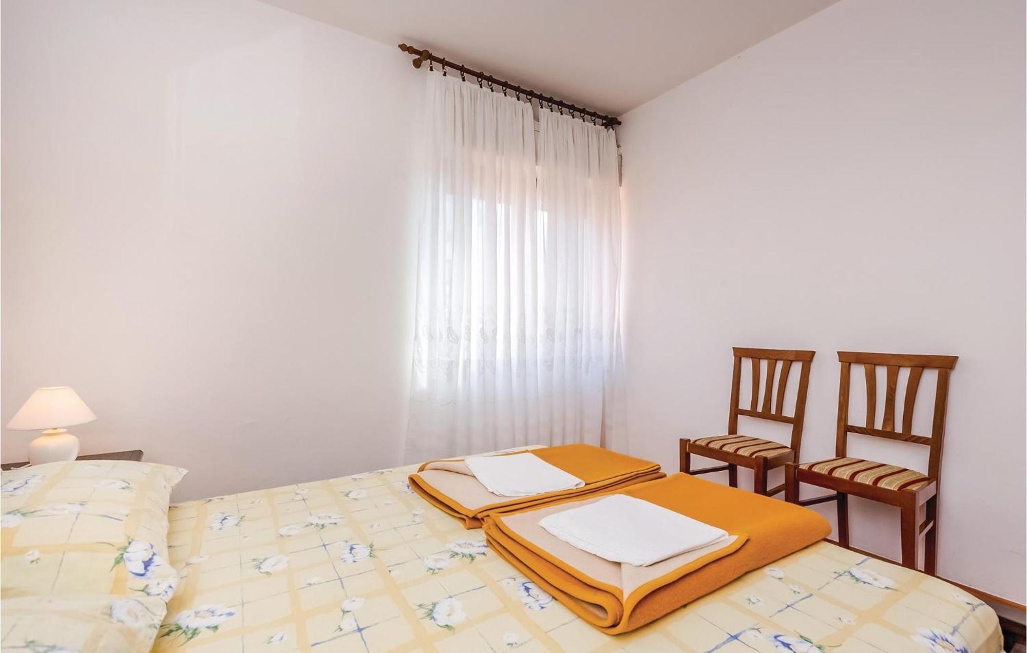 Stunning Apartment In Novi Vinodolski With Wifi Ngoại thất bức ảnh