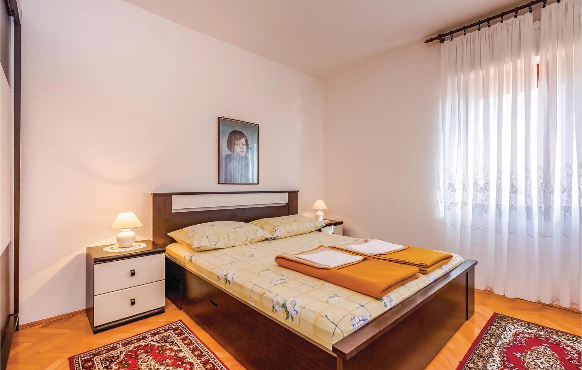 Stunning Apartment In Novi Vinodolski With Wifi Ngoại thất bức ảnh