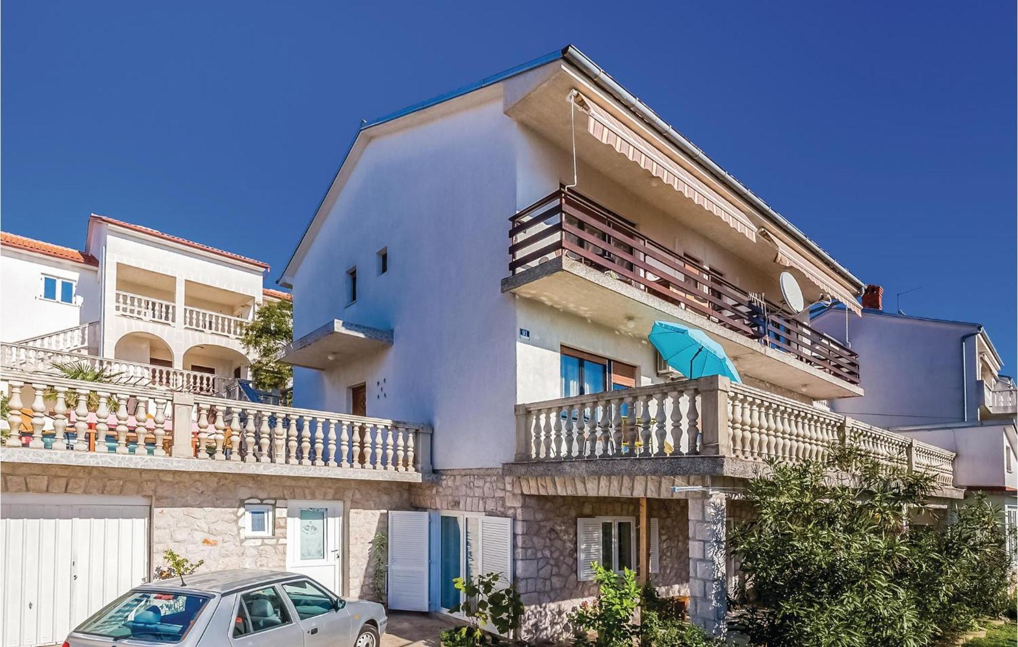 Stunning Apartment In Novi Vinodolski With Wifi Ngoại thất bức ảnh